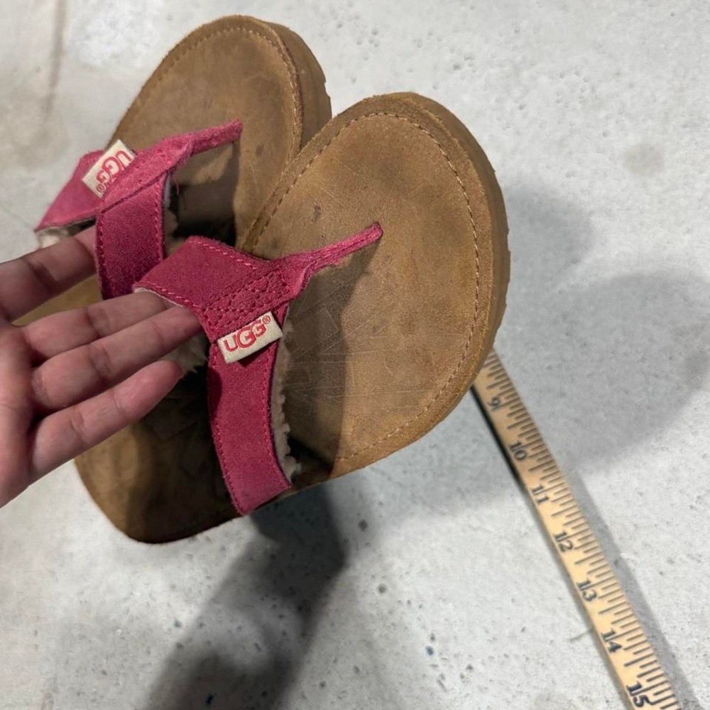 UGG Pink Shearling Sandals Women's Size 7 Estimated Suede Flip Flops - Picture 3 of 4